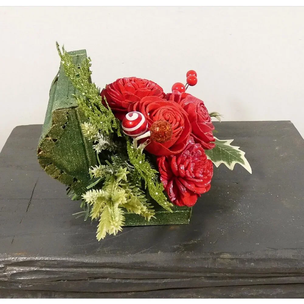 Sparkling small wood, suitcase, trunk, treasure chest, w/Sola sparkling roses